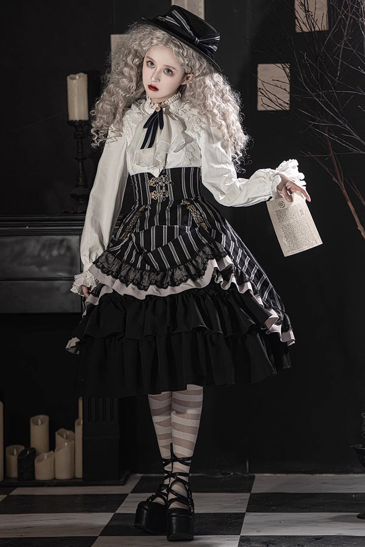 Finely Styled Garment with a Classic Vintage Look