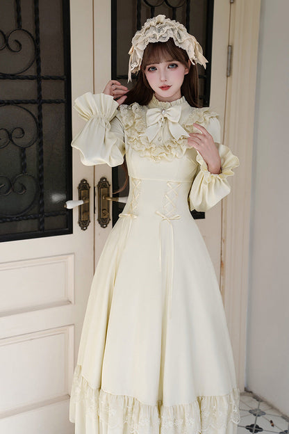 Subtly Elegant Dress with a Refined Vintage Look