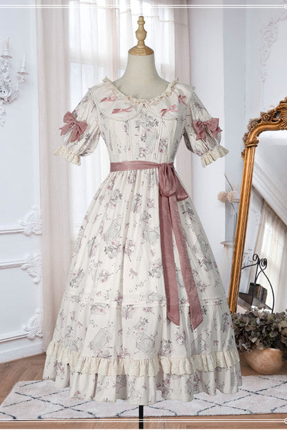 Subtly Elegant Dress with a Refined Vintage Look