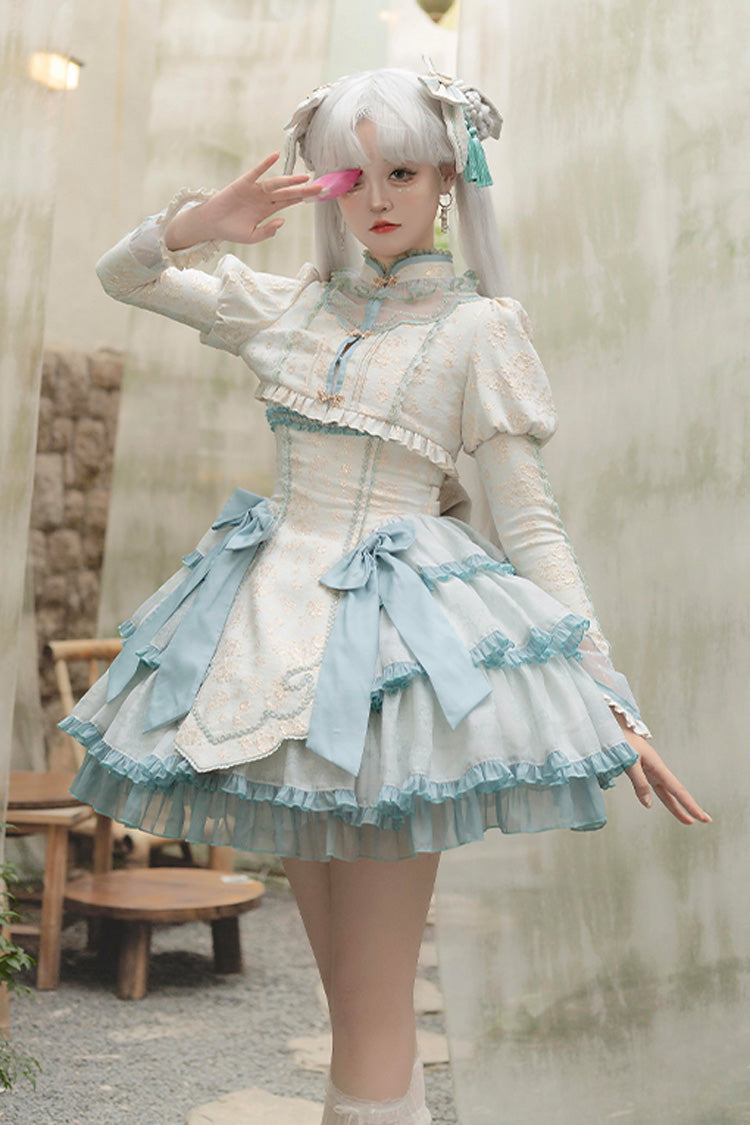 Finely Styled Dress with a Classic Vintage Look