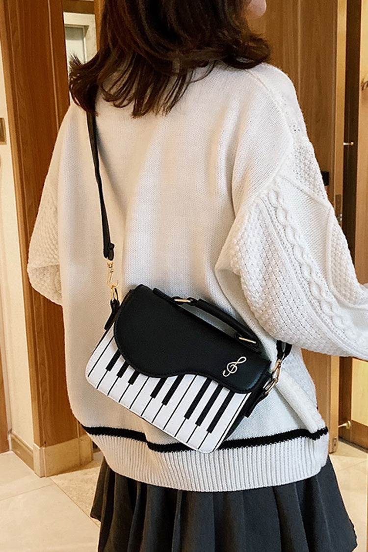 Effortlessly Elegant Bag with a Timeless Design