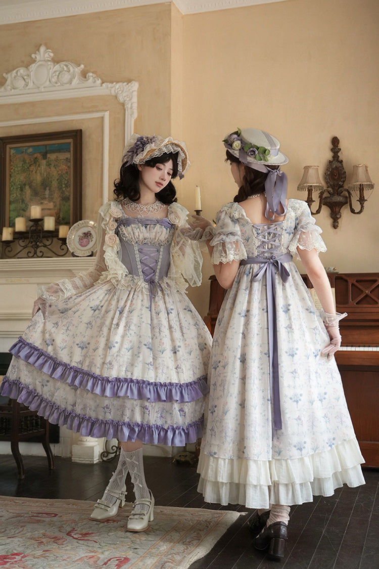Finely Styled Dress with a Classic Vintage Look
