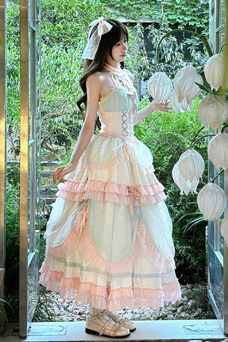 Subtly Elegant Dress with a Refined Vintage Look