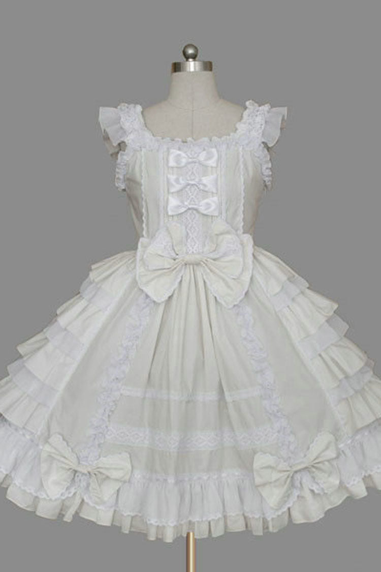 Subtly Elegant Dress with a Refined Vintage Look