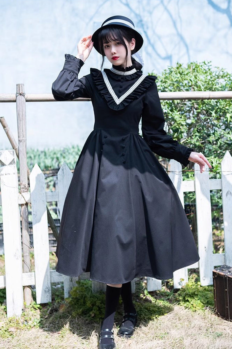 Subtly Elegant Dress with a Refined Vintage Look