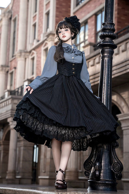 Casually Elegant Dress with a Refined Edge