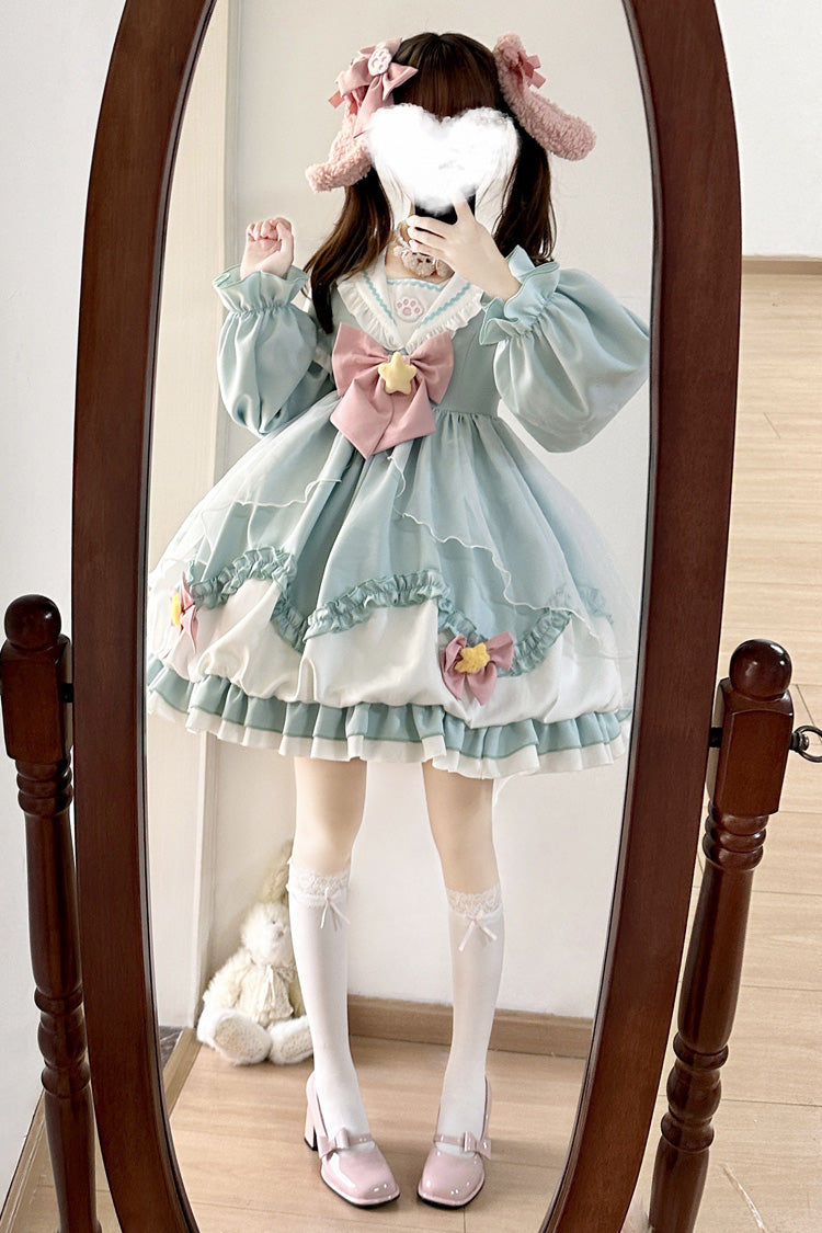 Finely Styled Dress with a Classic Vintage Look