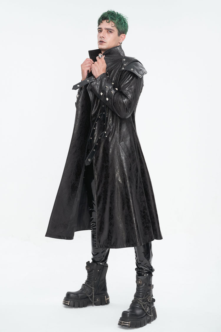 Beautifully Finished Coat in a Timeless Design