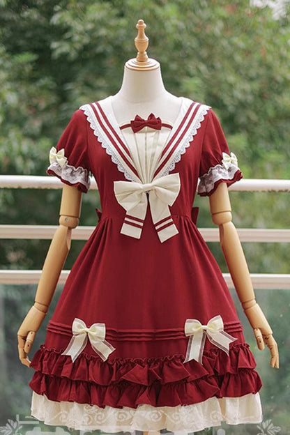 Classic Vintage Dress with a Flattering Fit