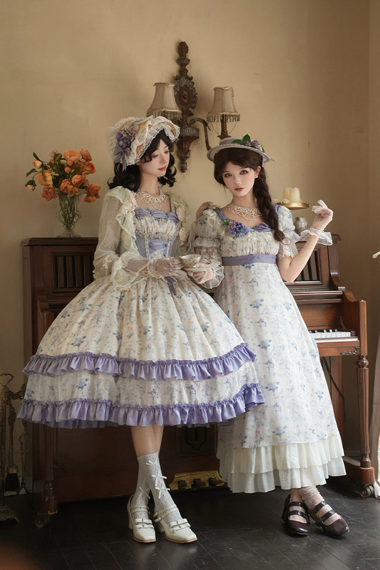 Finely Styled Dress with a Classic Vintage Look