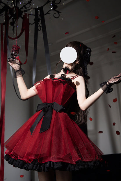 Subtly Elegant Dress with a Refined Vintage Look