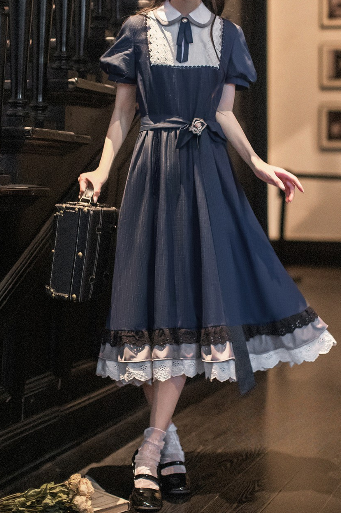 [pre-order] Retro Navy Blue Dress + Slim Ribbon + Brooch