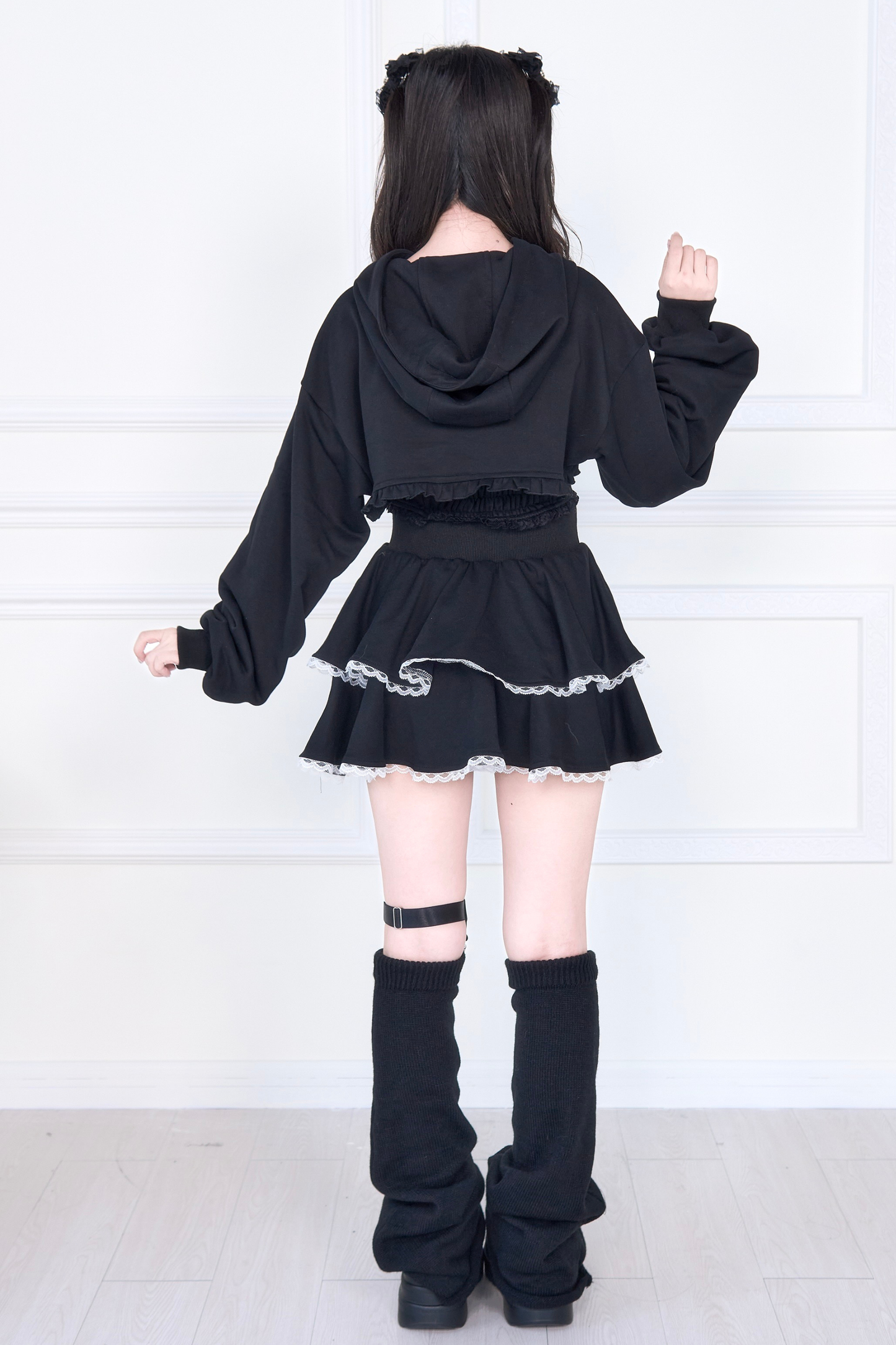 Ribbon Vest + Short Sweatshirt