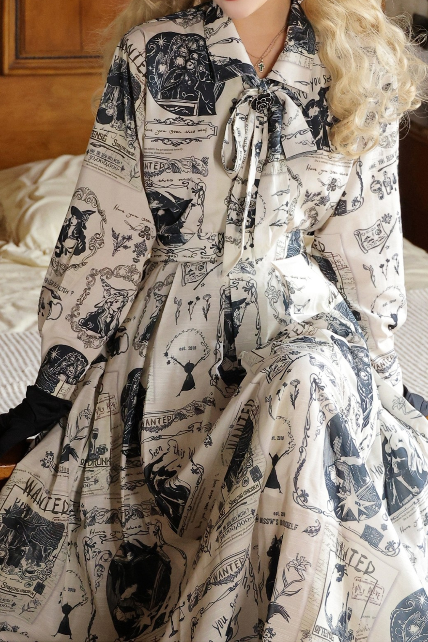 Lantern Sleeve Ribbon Handsome Blouse