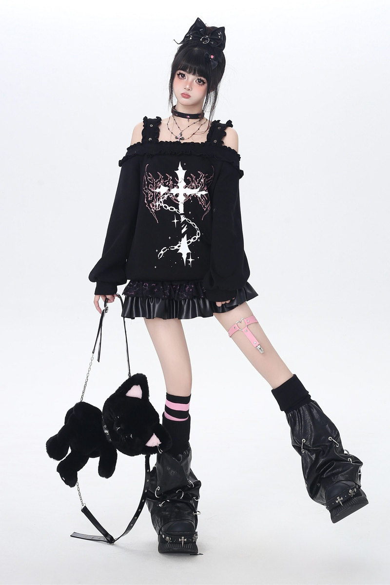 Cross Silence One-shoulder Top