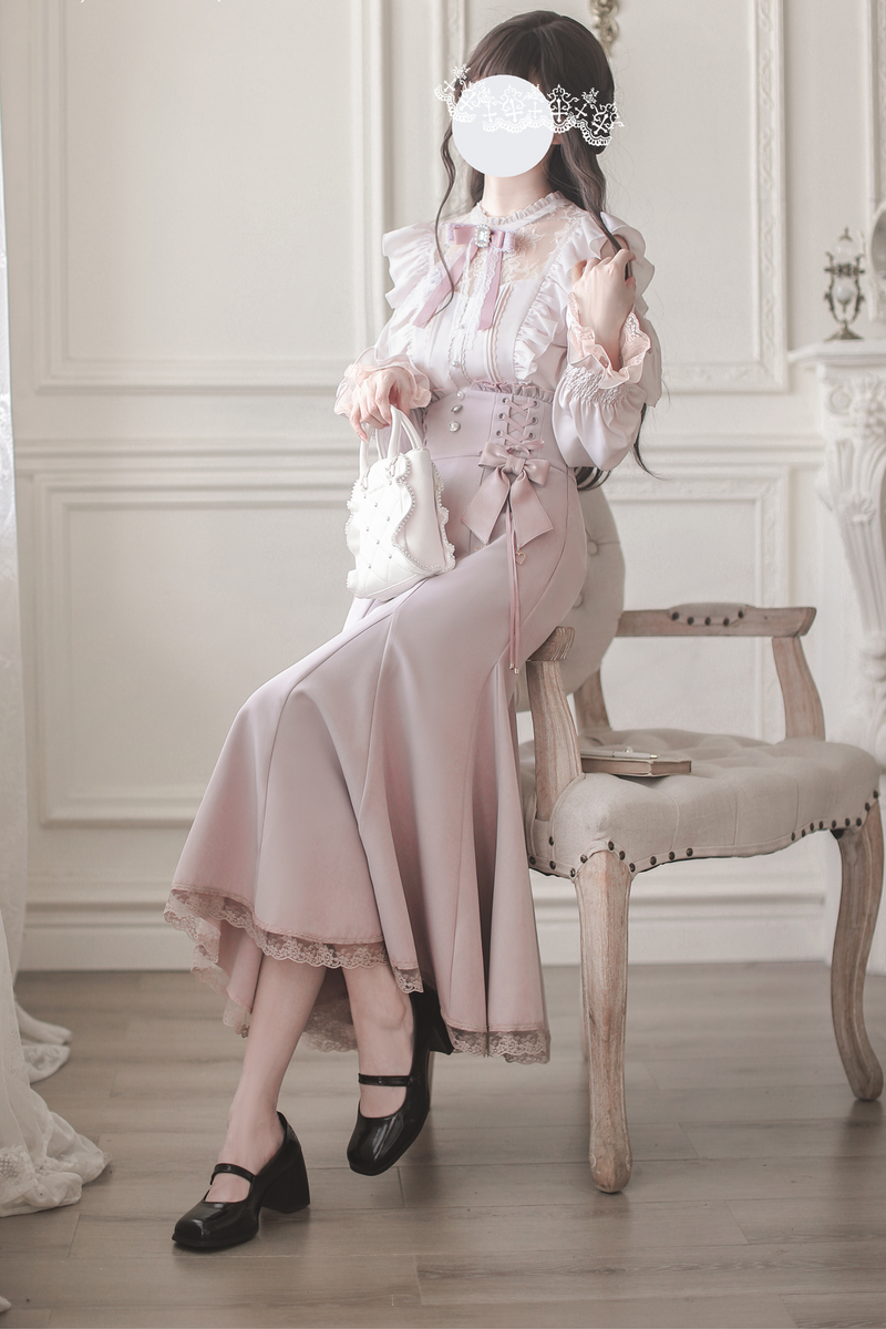 Off-the-shoulder Design Shirt + Mermaid Skirt