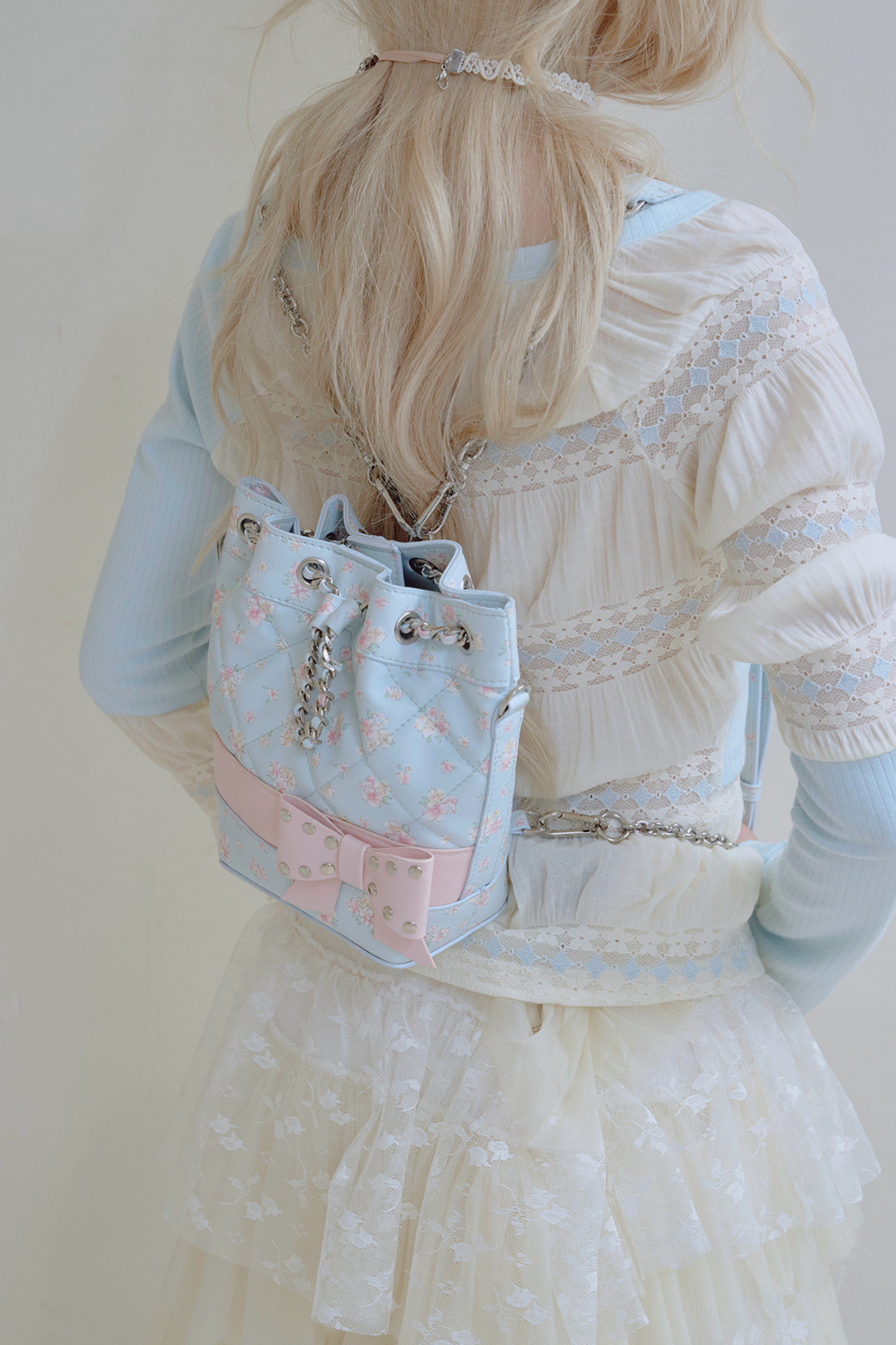 Flower Quilted Chain Bucket Bag