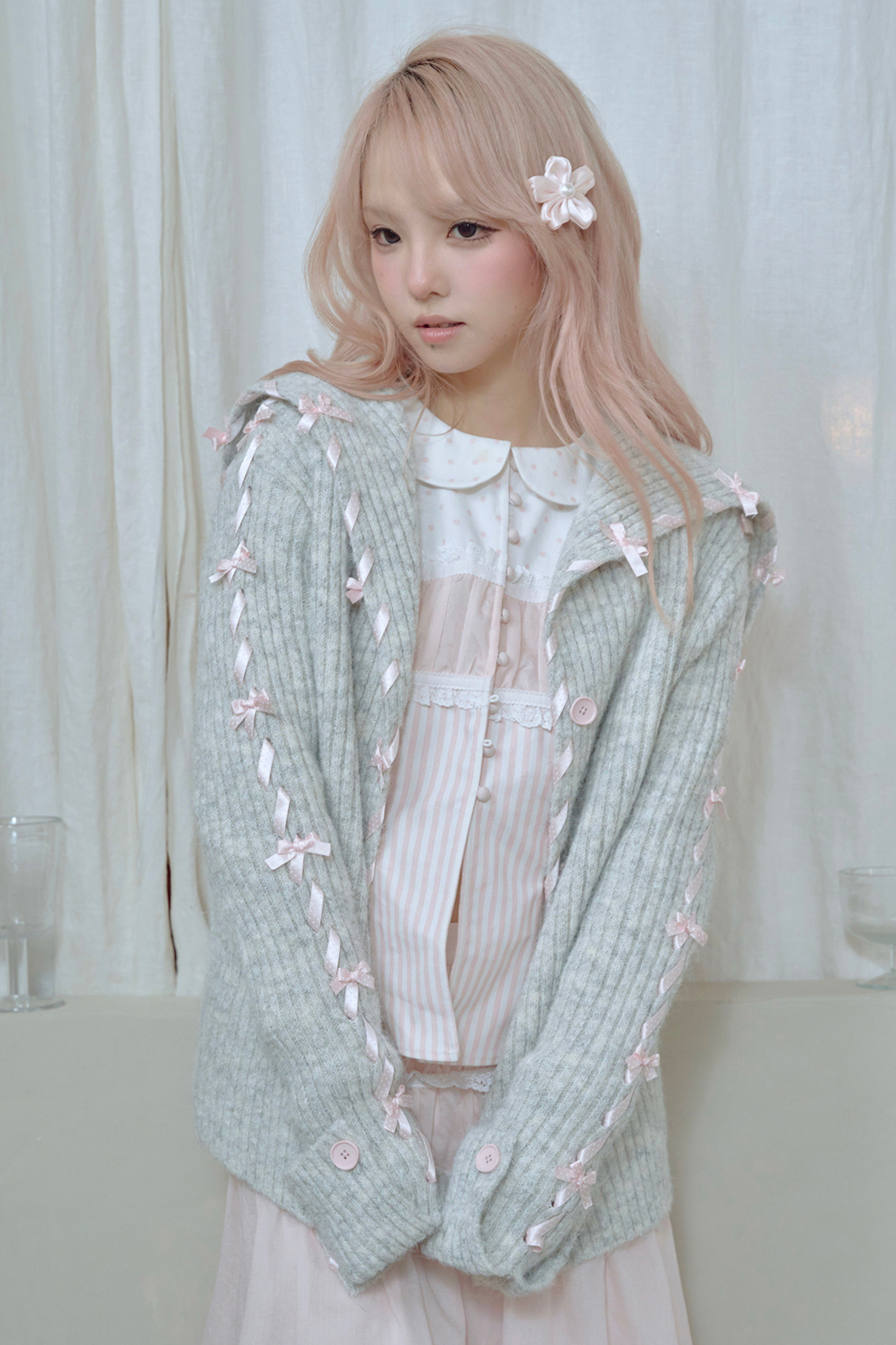 Lace-up Line Ribbon Knit Cardigan