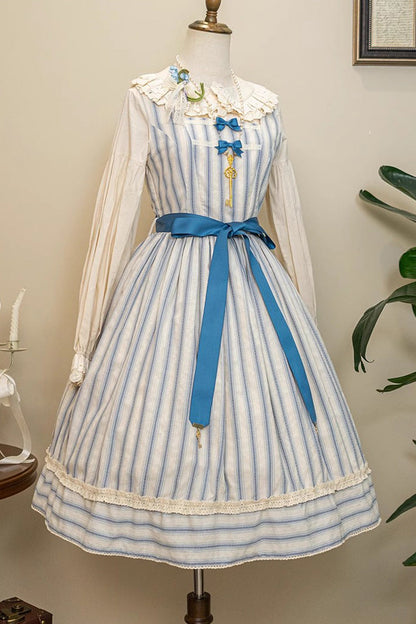 Vintage Style Dress with a Modern Fit