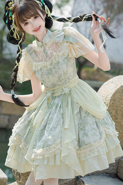 Beautifully Crafted Dress in a Classic Style