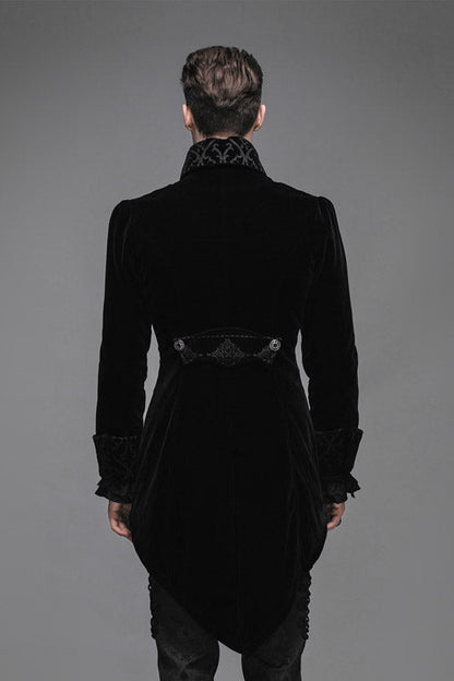 Beautifully Finished Coat in a Timeless Design