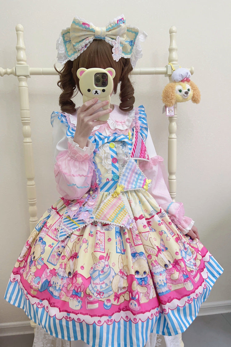 Finely Styled Dress with a Classic Vintage Look
