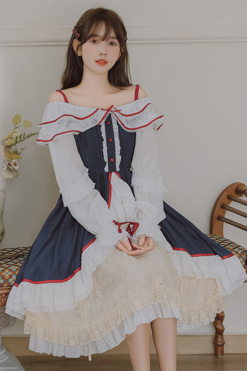Finely Styled Dress with a Classic Vintage Look