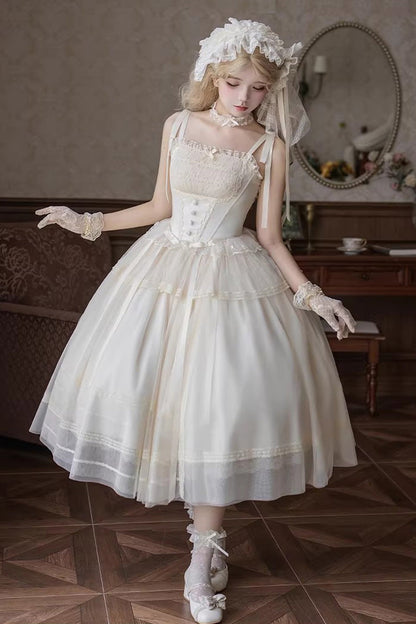 Beautifully Crafted Dress in a Classic Style