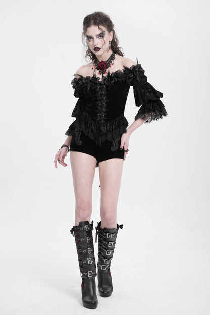Beautifully Crafted Blouse in a Classic Style
