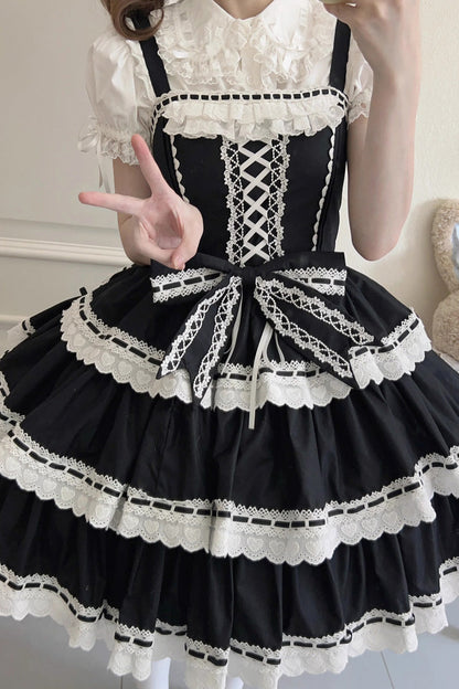 Subtly Elegant Dress with a Refined Vintage Look