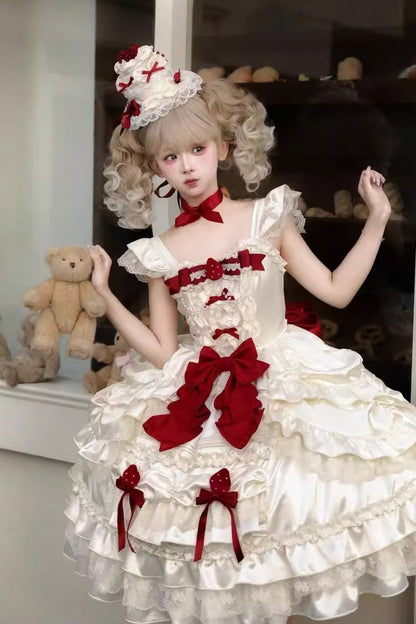Finely Styled Dress with a Classic Vintage Look