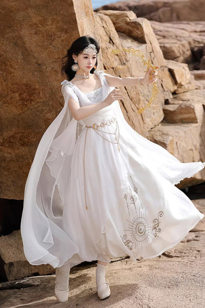 Effortlessly Elegant Dress with a Timeless Design