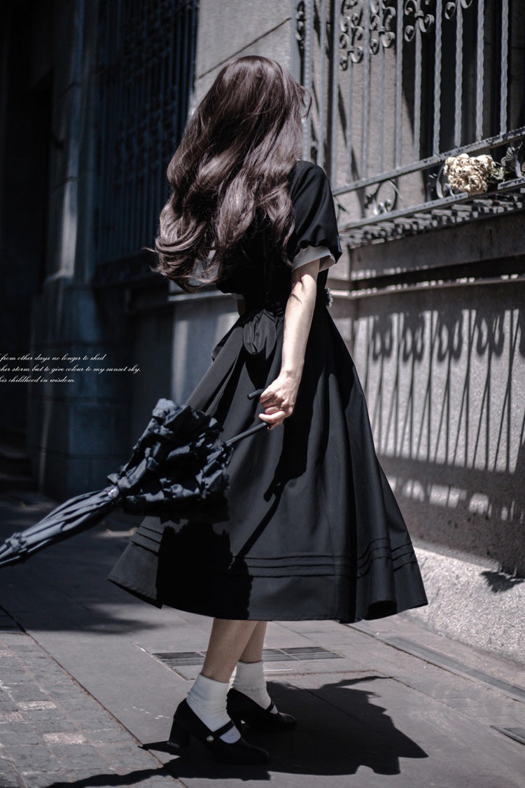 Casually Elegant Dress with a Refined Edge