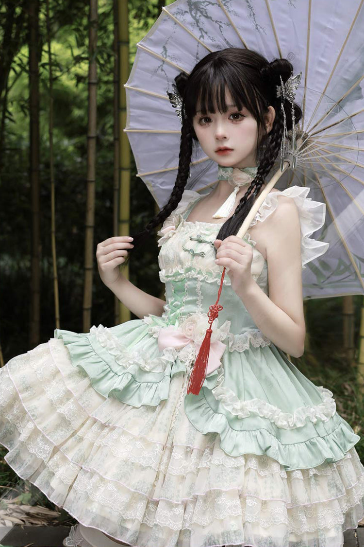 Finely Styled Dress with a Classic Vintage Look
