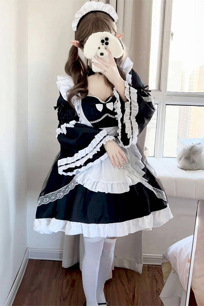 Casually Elegant Dress with a Refined Edge