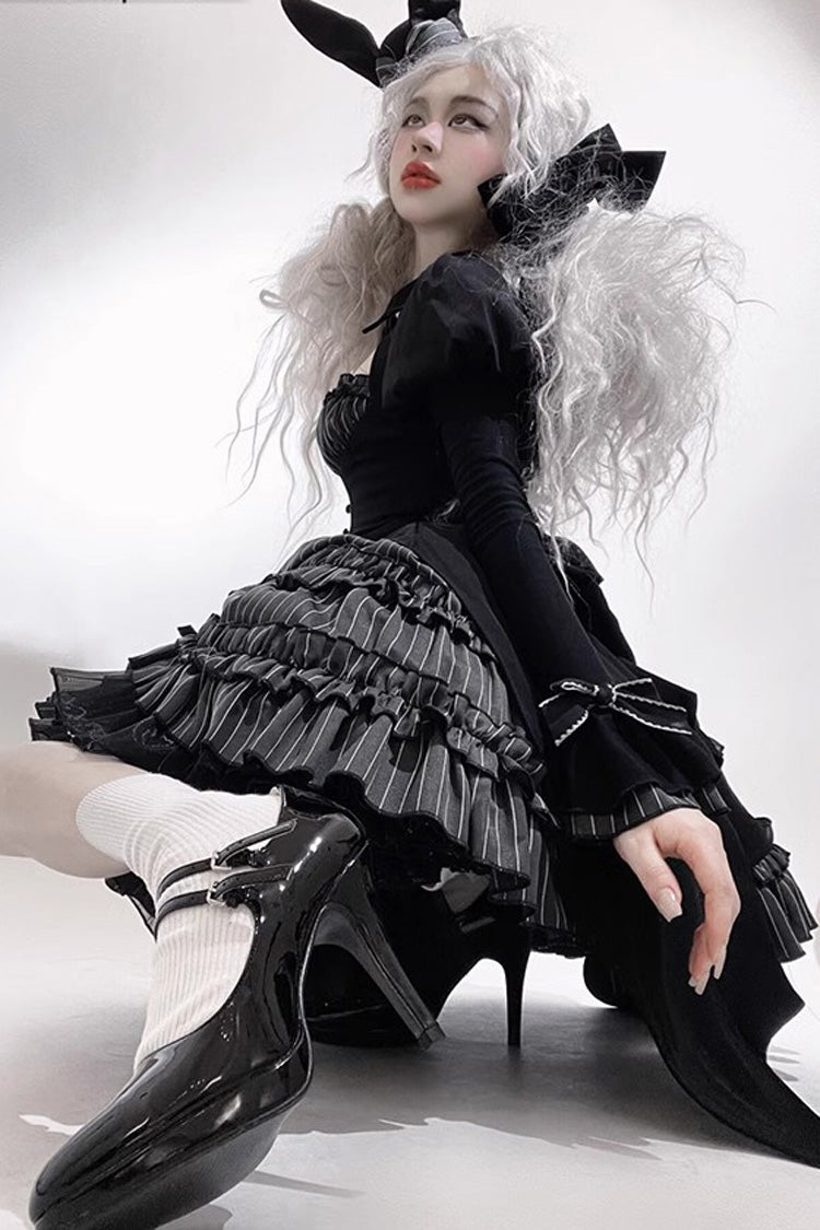Casually Elegant Dress with a Refined Edge