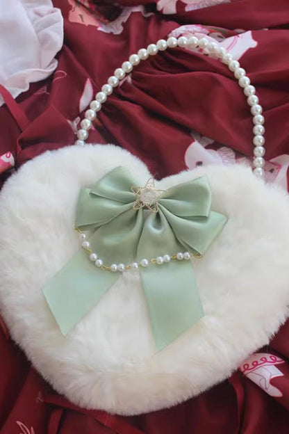 Beautifully Finished Bag in a Timeless Design