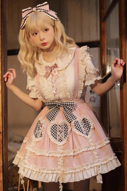 Finely Styled Dress with a Classic Vintage Look