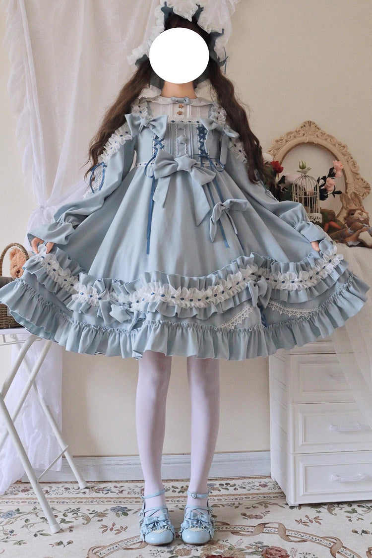 Finely Styled Dress with a Classic Vintage Look