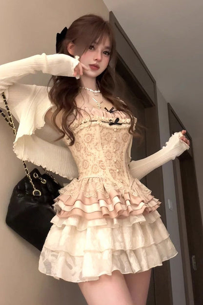 Casually Elegant Garment with a Refined Edge