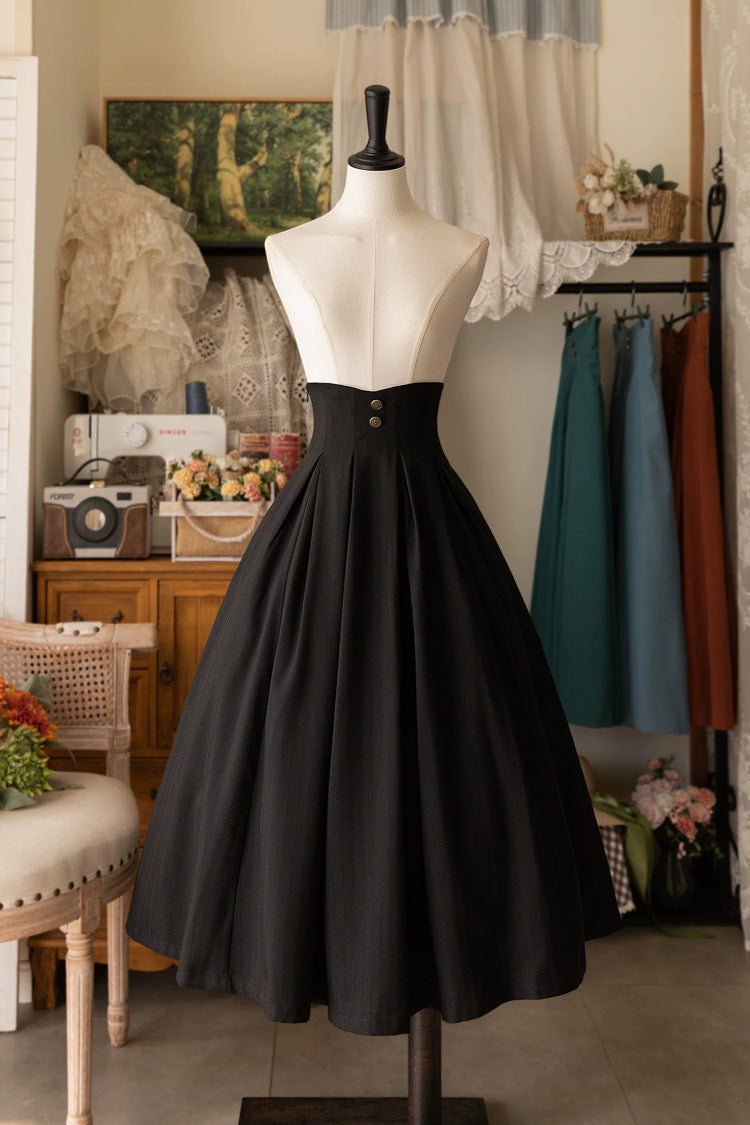 Finely Styled Garment with a Classic Vintage Look