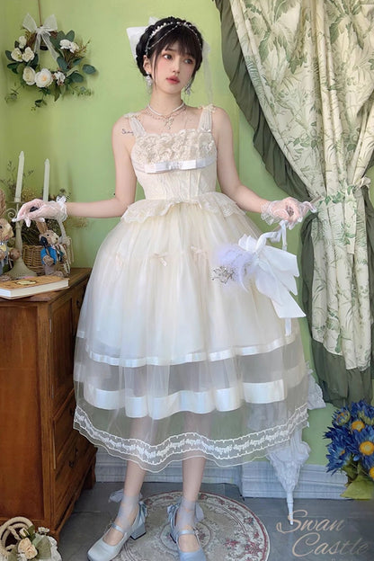 Vintage Style Dress with a Modern Fit