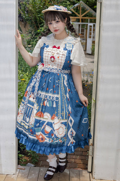 Finely Styled Dress with a Classic Vintage Look