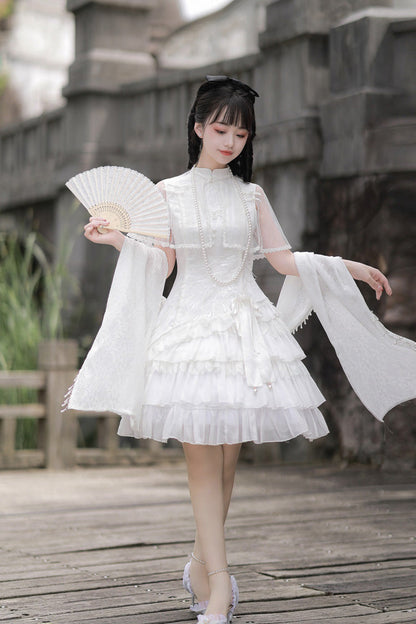 Effortlessly Elegant Dress with a Timeless Design