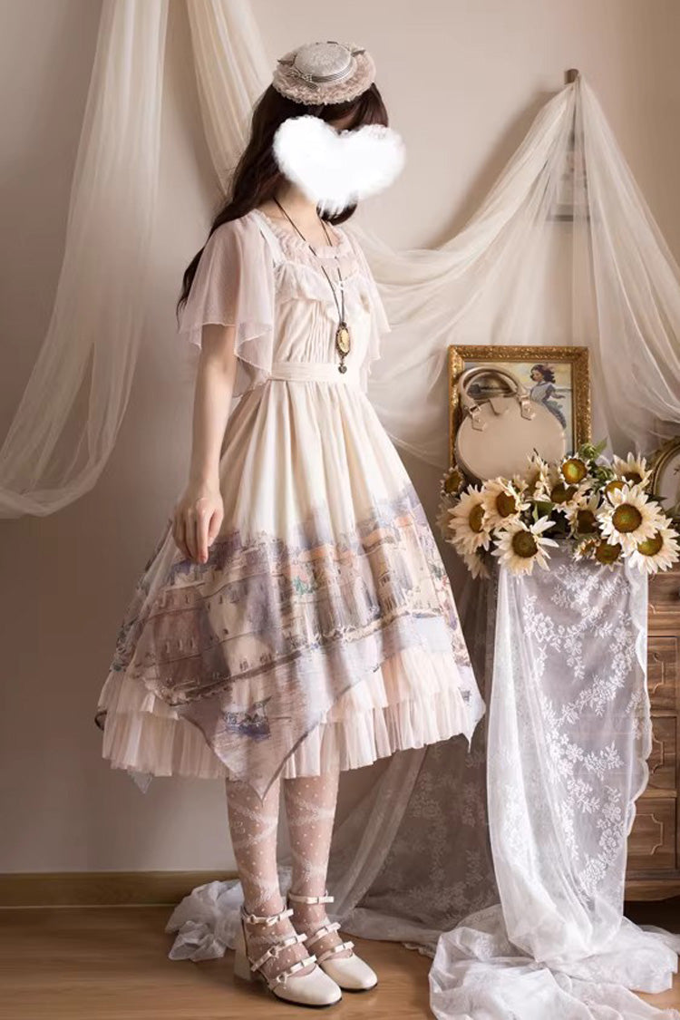 Finely Styled Dress with a Classic Vintage Look