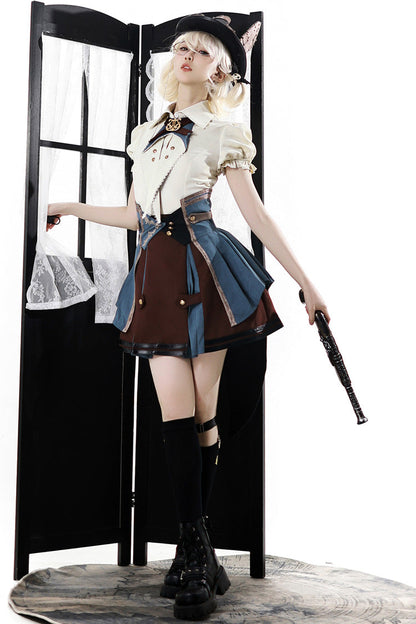 Finely Styled Garment with a Classic Vintage Look