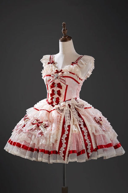 Finely Styled Dress with a Classic Vintage Look