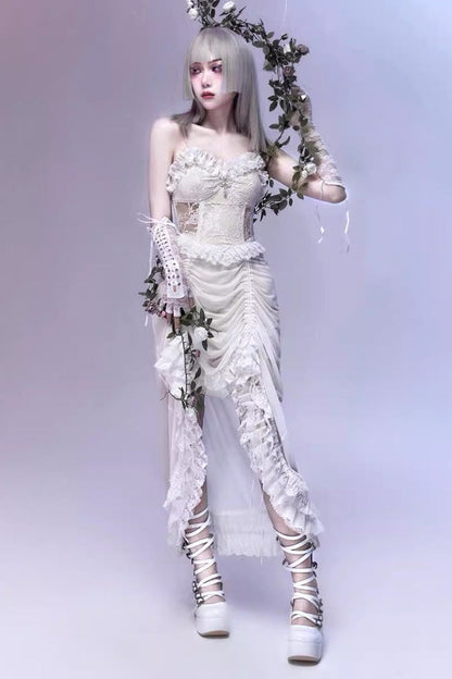 Subtly Elegant Dress with a Refined Vintage Look