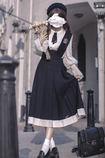 Classic Vintage Dress with a Flattering Fit