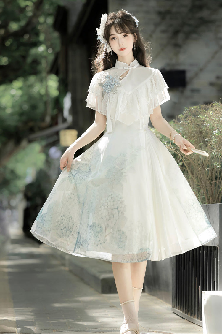Finely Styled Dress with a Classic Vintage Look